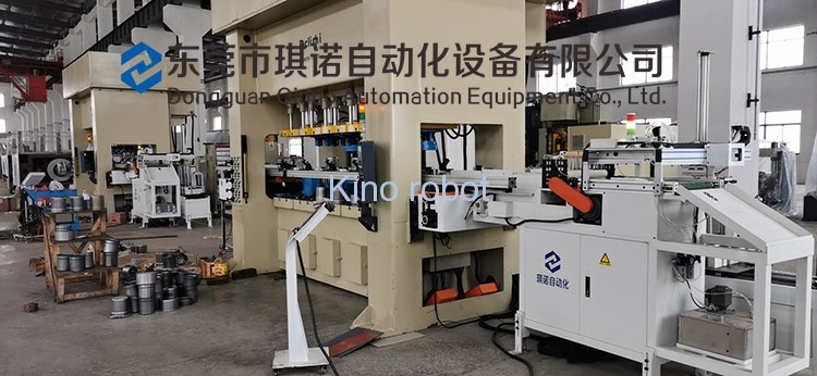 沖床機械手圖片 沖床機械手圖片