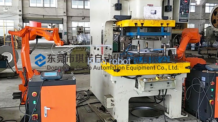 沖壓機(jī)械手