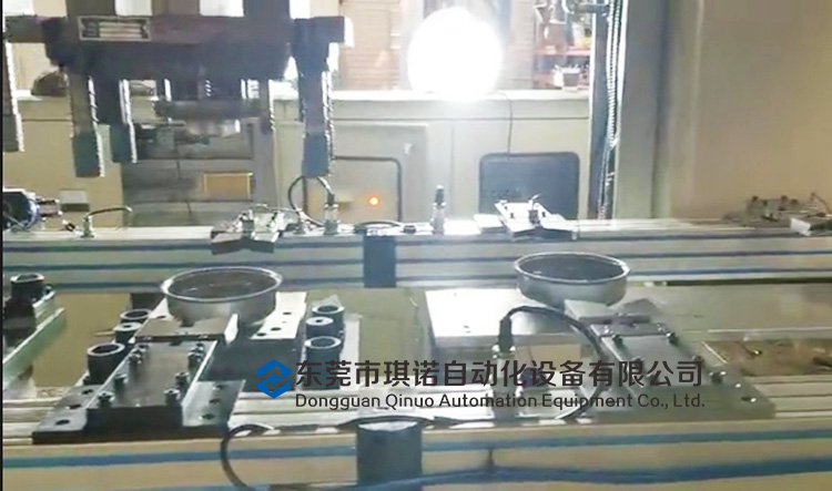 多工位連續(xù)沖壓機(jī)械手 多工位連續(xù)沖壓機(jī)械手